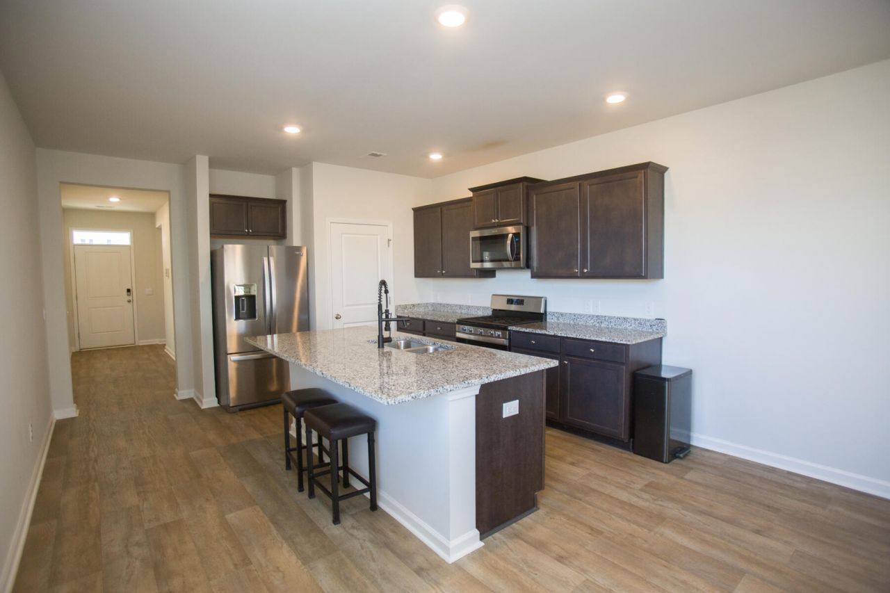 212 N Light Way Photo 17