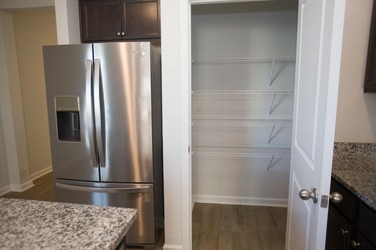 212 N Light Way Photo 20