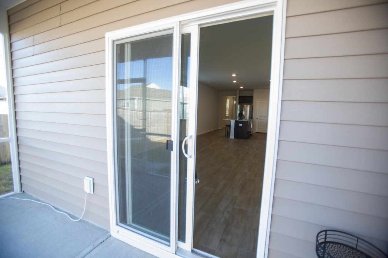 212 N Light Way Photo 35