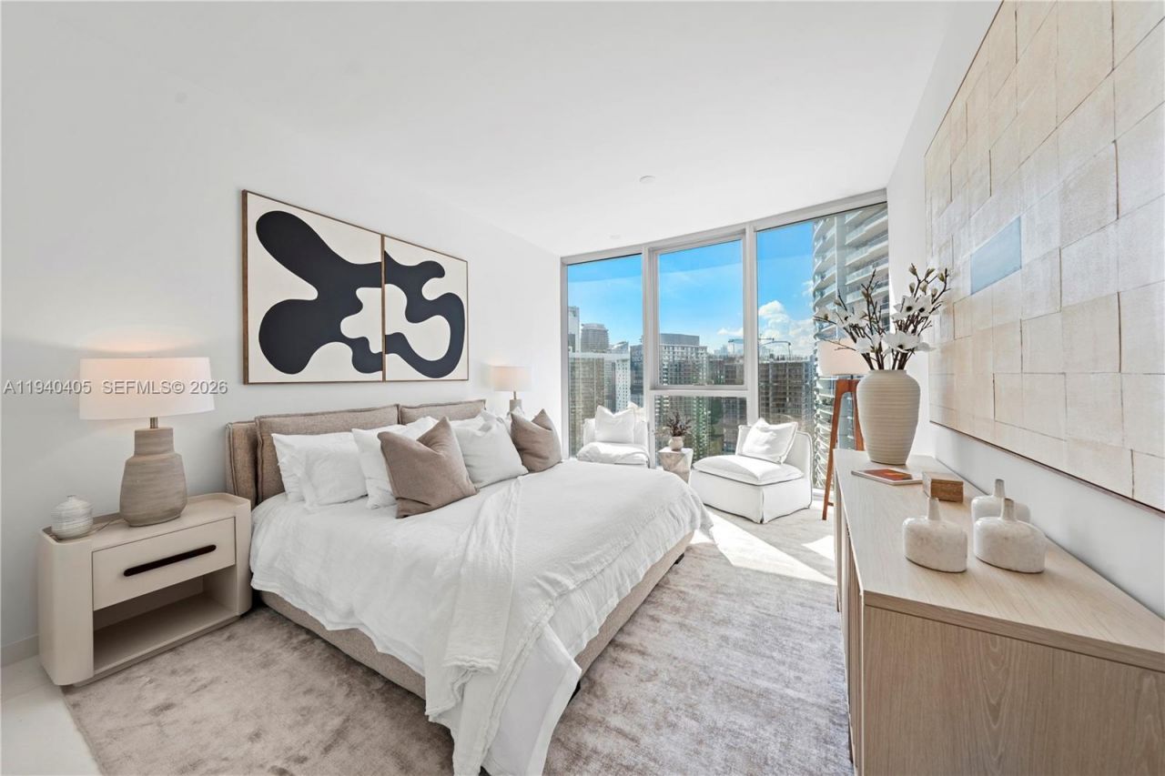 300 Biscayne Blvd Way , Unit 3407, Miami, FL 33131 Photo