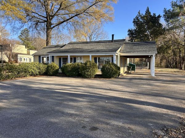 6957 Highway 70 , Memphis, TN 38133