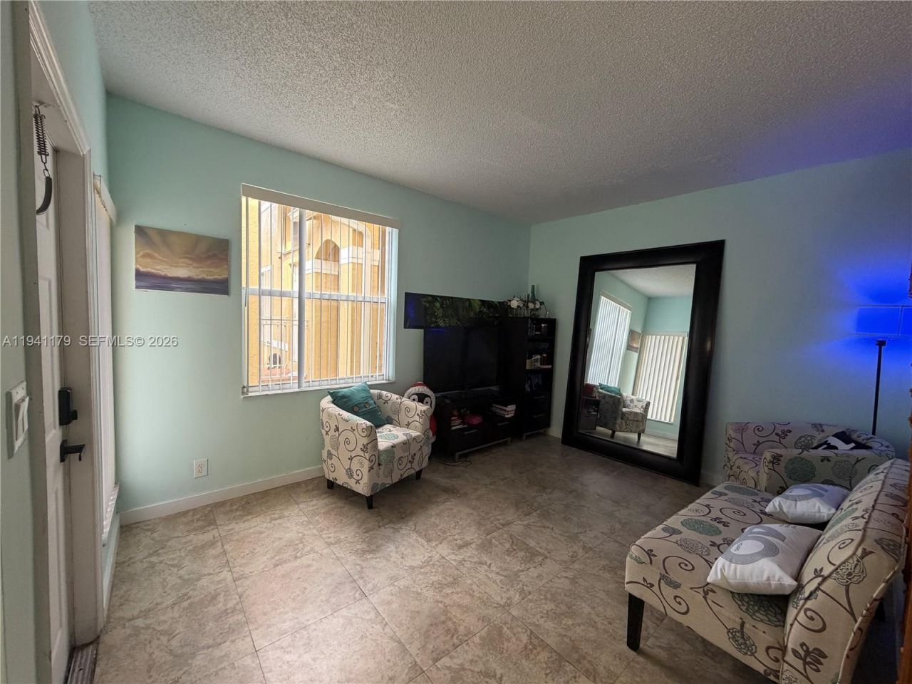 810 NE 212th Ter, Unit 2, Miami, FL 33179 Photo