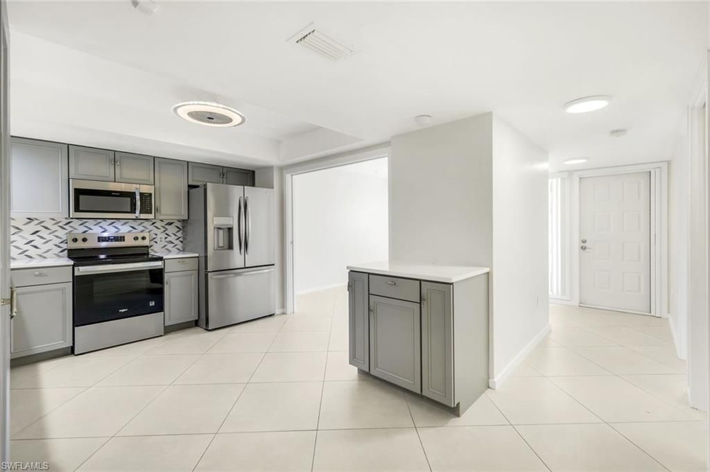 16460 Timberlakes Dr, Unit 103, Fort Myers, FL 33908 Photo