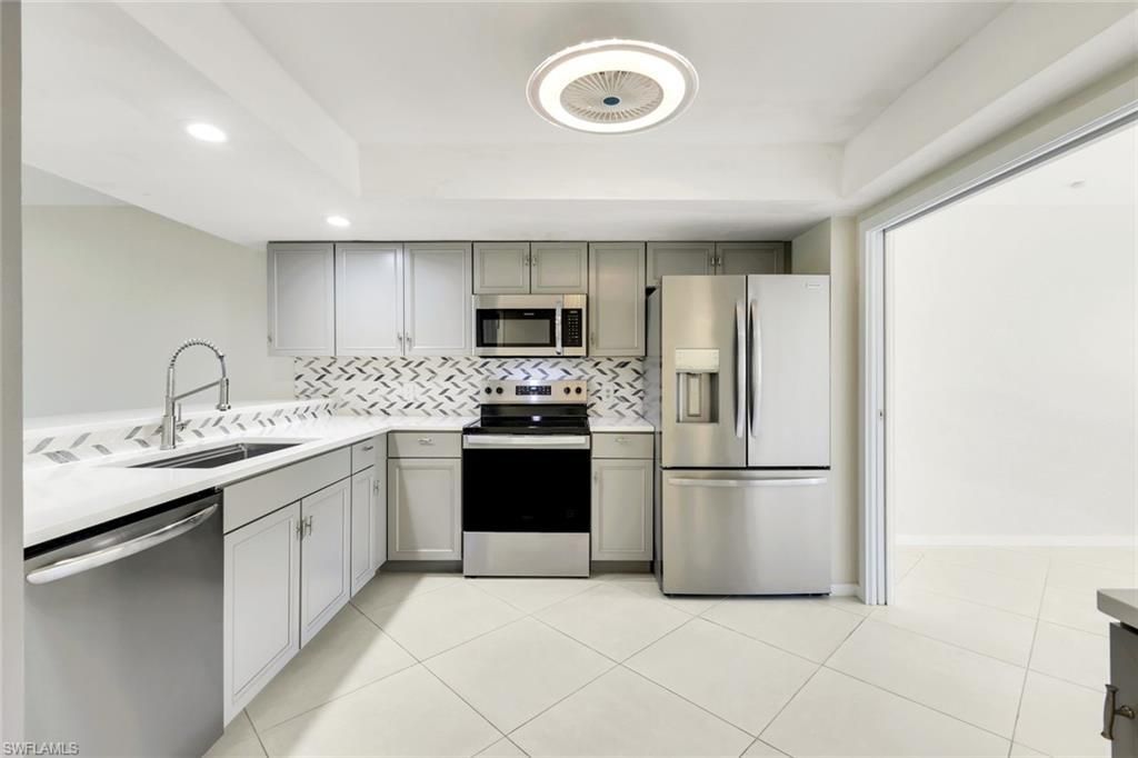 16460 Timberlakes Dr, Unit 103, Fort Myers, FL 33908 Photo