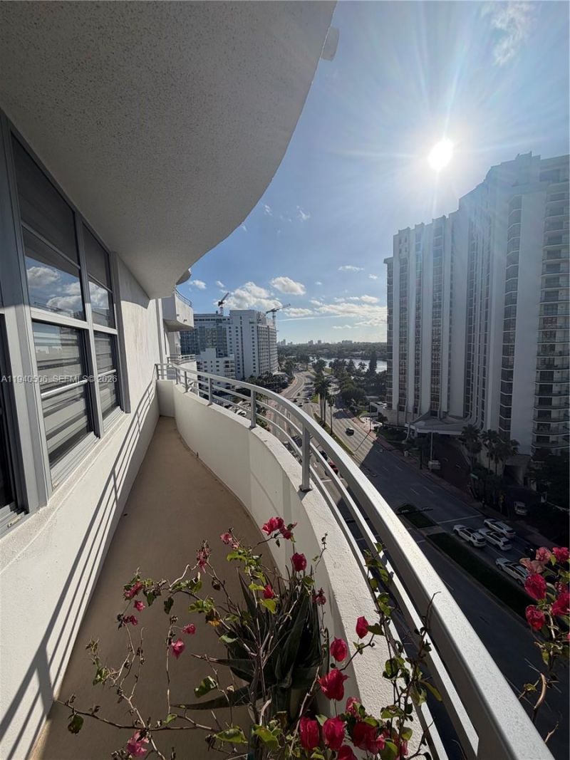 5555 Collins Ave, Unit 12S, Miami Beach, FL 33140 Photo