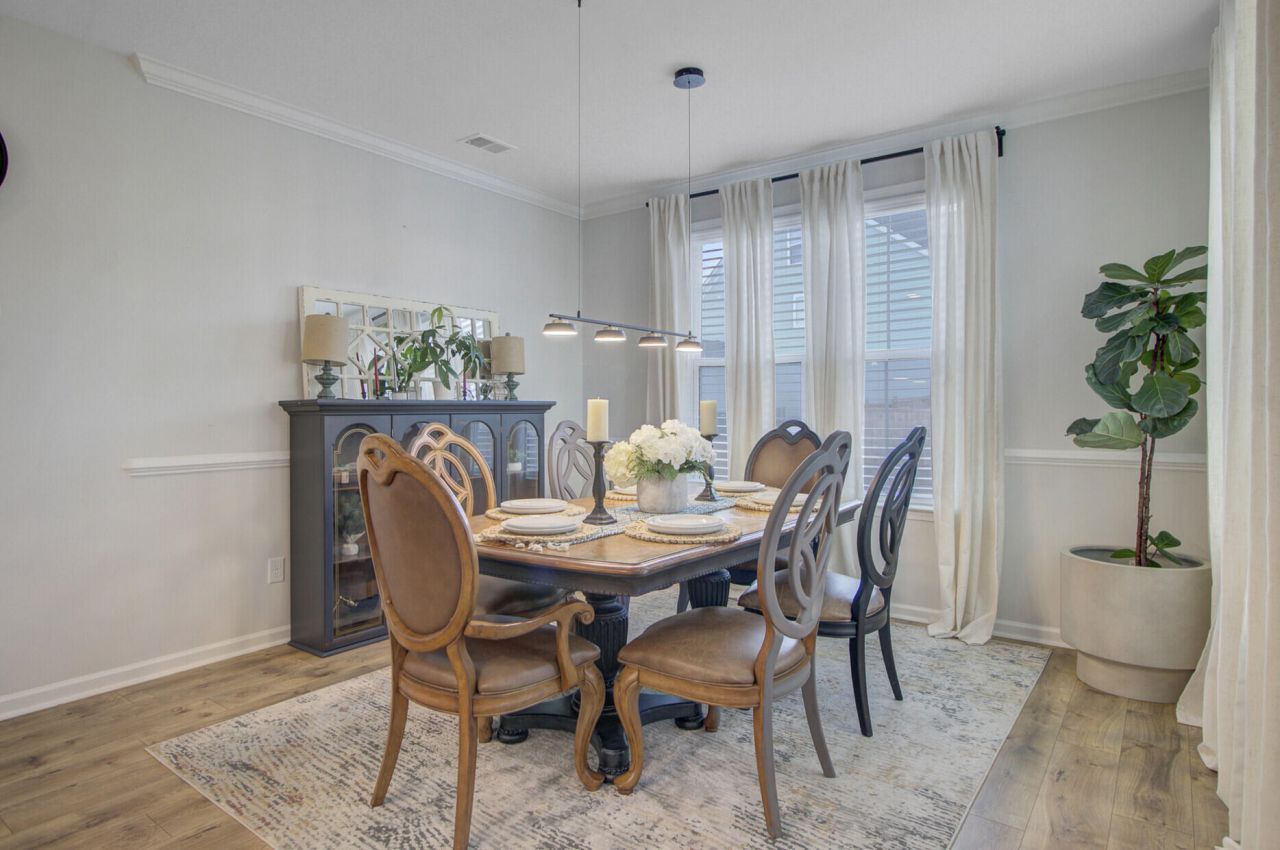 468 Eagleview Drive Photo 17