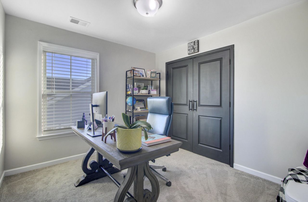 468 Eagleview Drive Photo 37