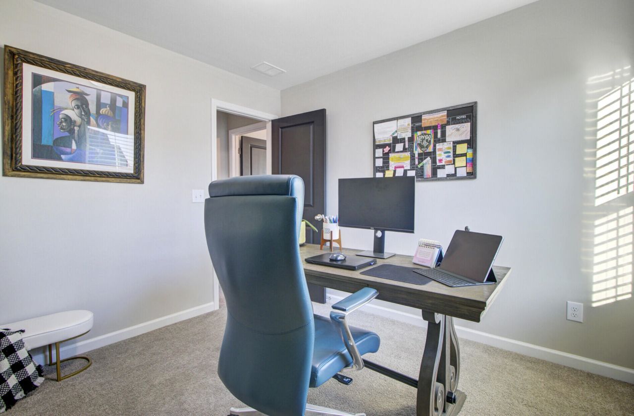 468 Eagleview Drive Photo 38