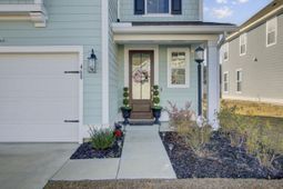 468 Eagleview Drive photo 4