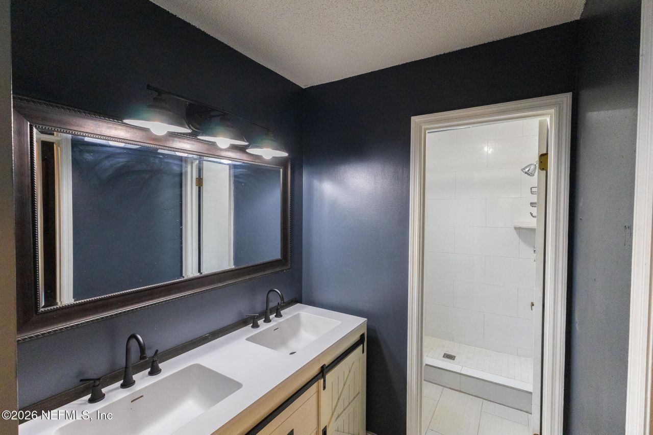 321 Paradise Circle, Satsuma, FL 32189 Photo