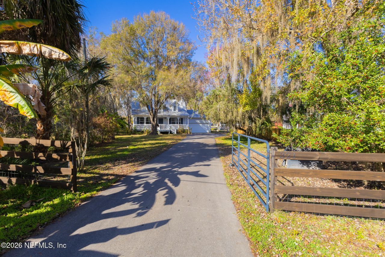 321 Paradise Circle, Satsuma, FL 32189 Photo