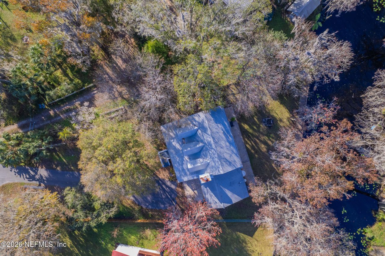 321 Paradise Circle, Satsuma, FL 32189 Photo