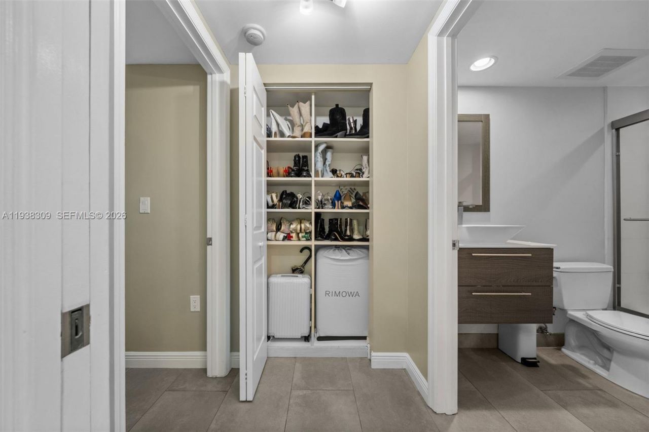 1755 E Hallandale Beach Blvd, Unit 2105E, Hallandale Beach, FL 33009 Photo