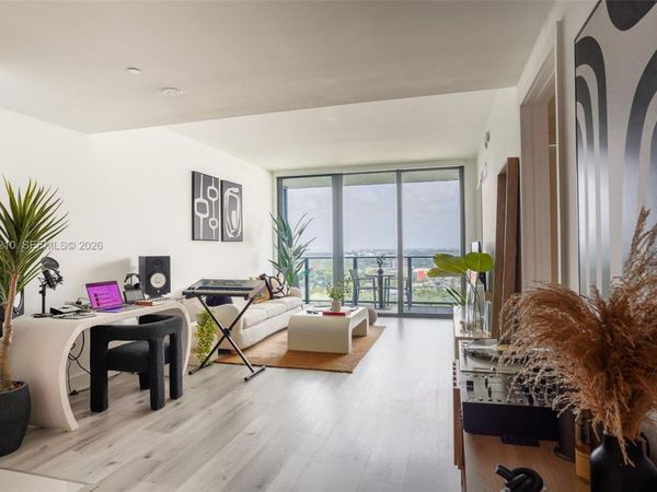 121 NE 34th St , Unit 2711, Miami, FL 33137