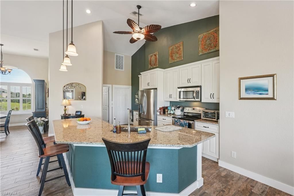 1422 NW 38th Pl, Cape Coral, FL 33993 Photo