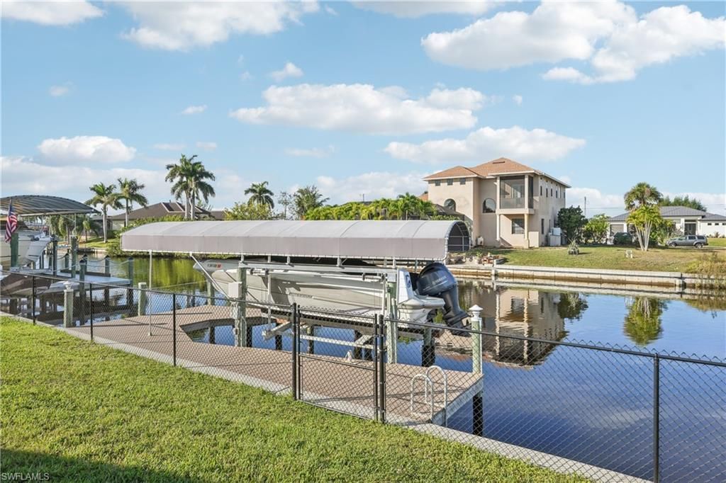 1422 NW 38th Pl, Cape Coral, FL 33993 Photo