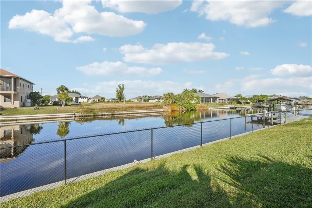 1422 NW 38th Pl, Cape Coral, FL 33993 Photo