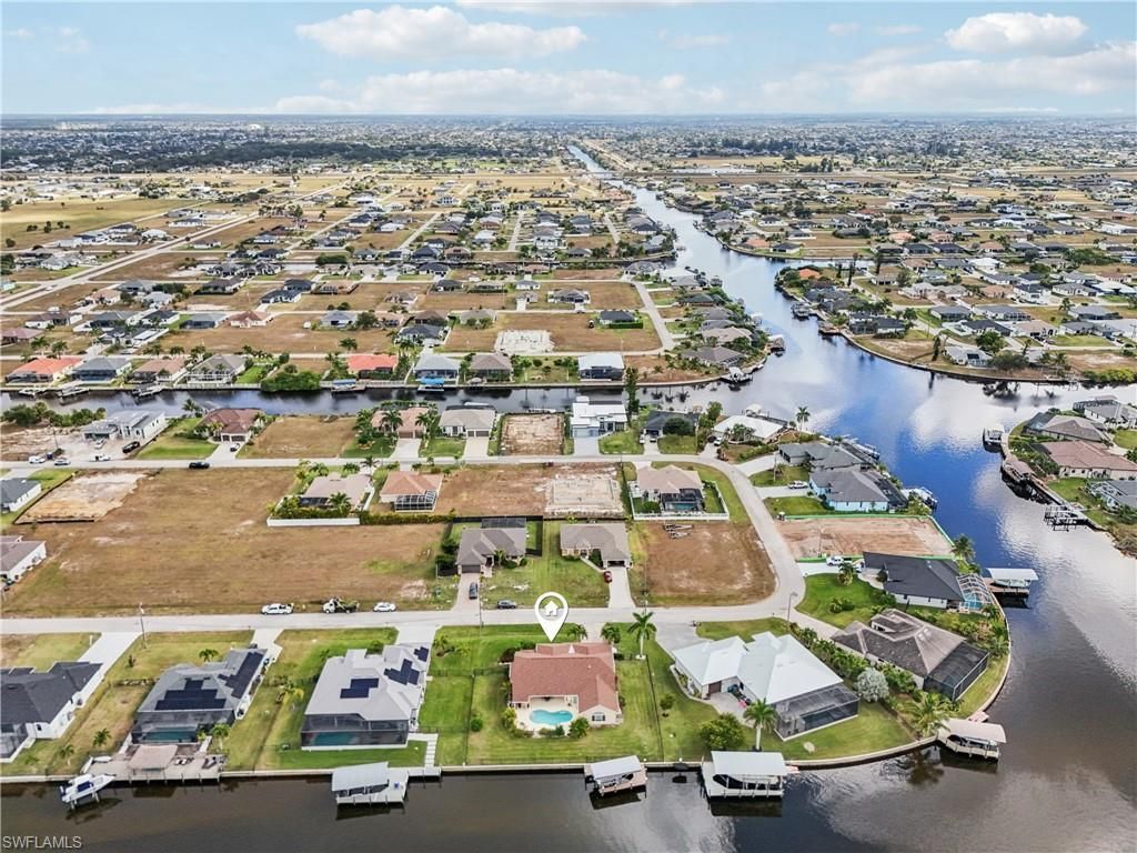 1422 NW 38th Pl, Cape Coral, FL 33993 Photo