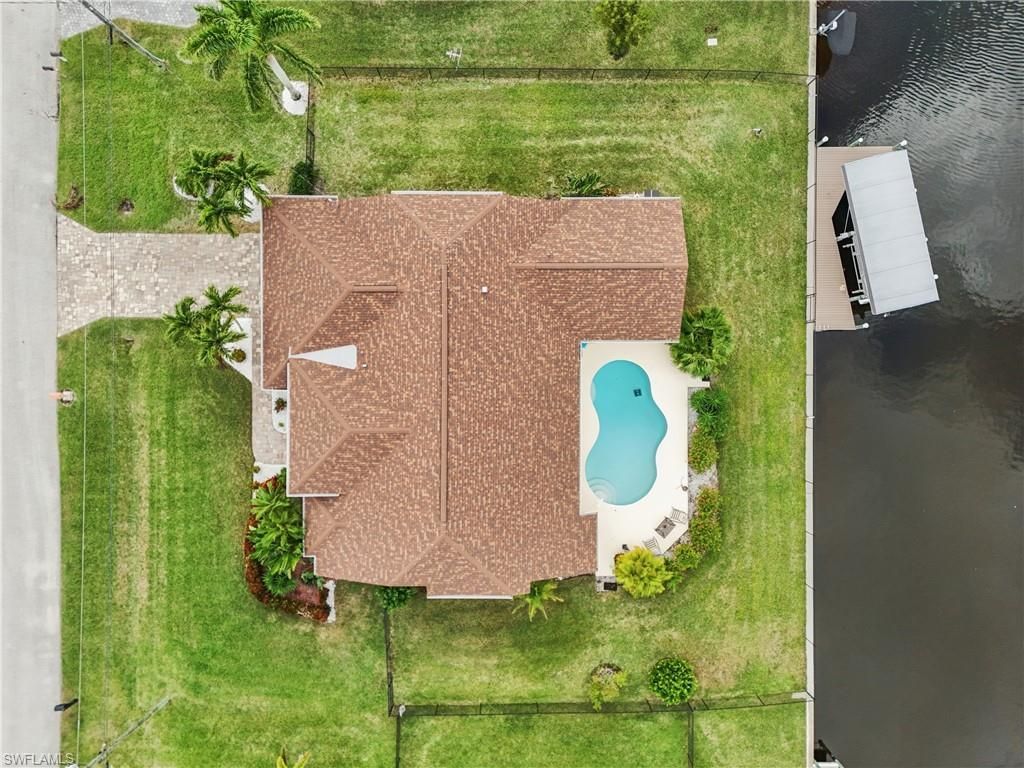 1422 NW 38th Pl, Cape Coral, FL 33993 Photo