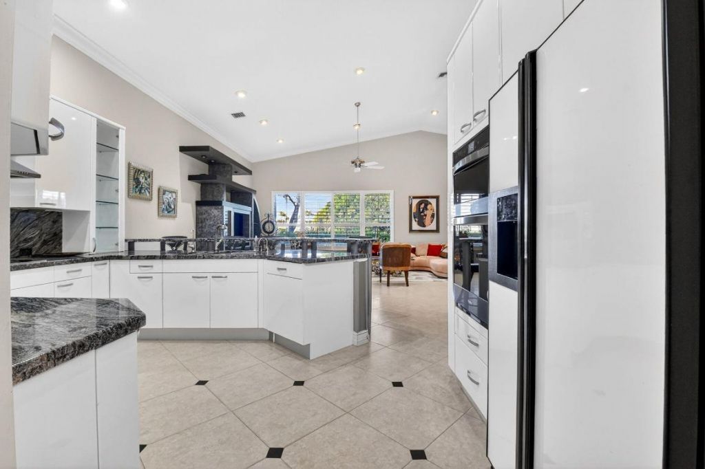 5346 Landon Circle, Boynton Beach, FL 33437 Photo