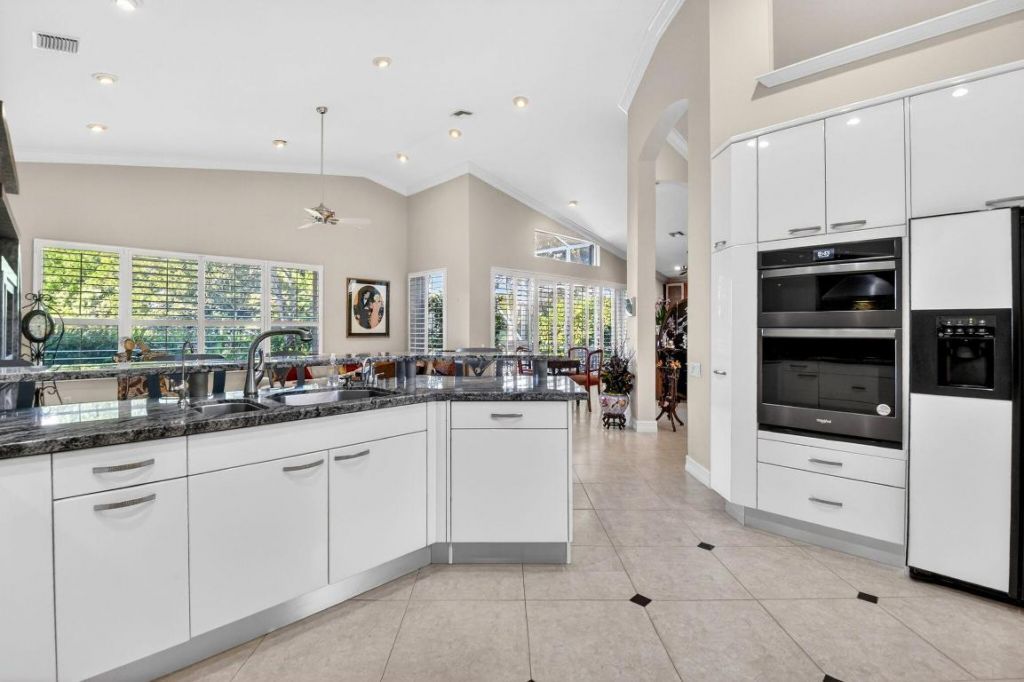 5346 Landon Circle, Boynton Beach, FL 33437 Photo