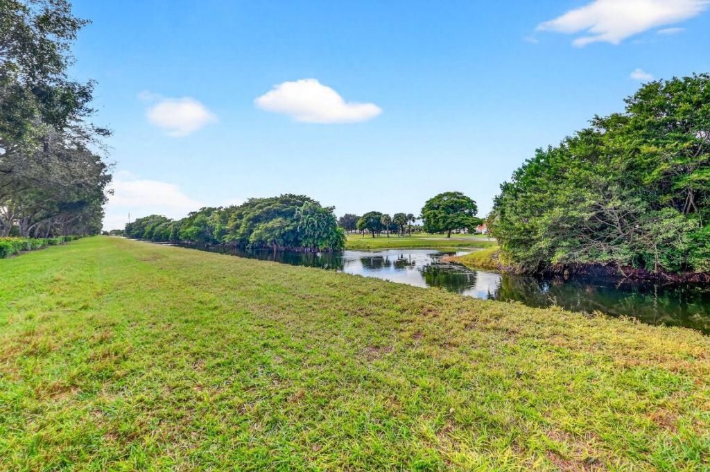 5346 Landon Circle, Boynton Beach, FL 33437 Photo