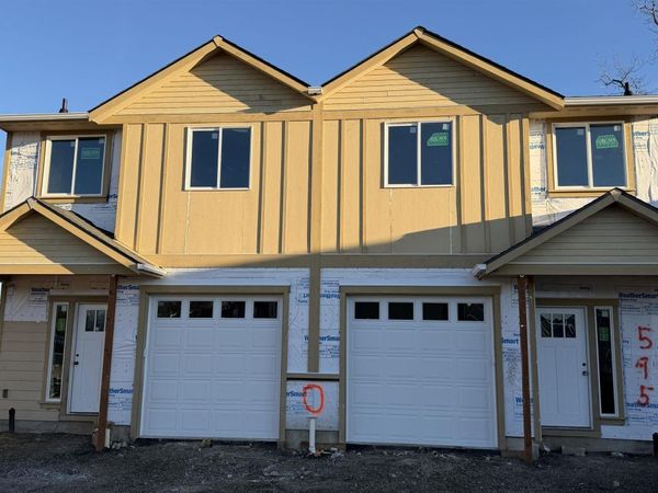 595 NE Evergreen Av, Dallas, OR 97338