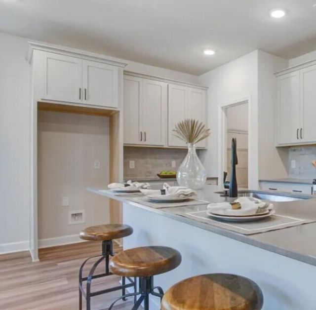 3009 Macaron Court Photo 6