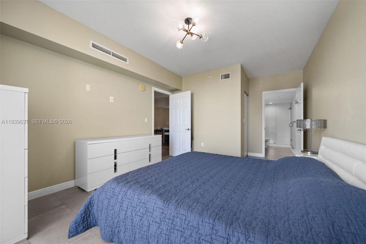 1755 E Hallandale Beach Blvd, Unit 2105E, Hallandale Beach, FL 33009 Photo