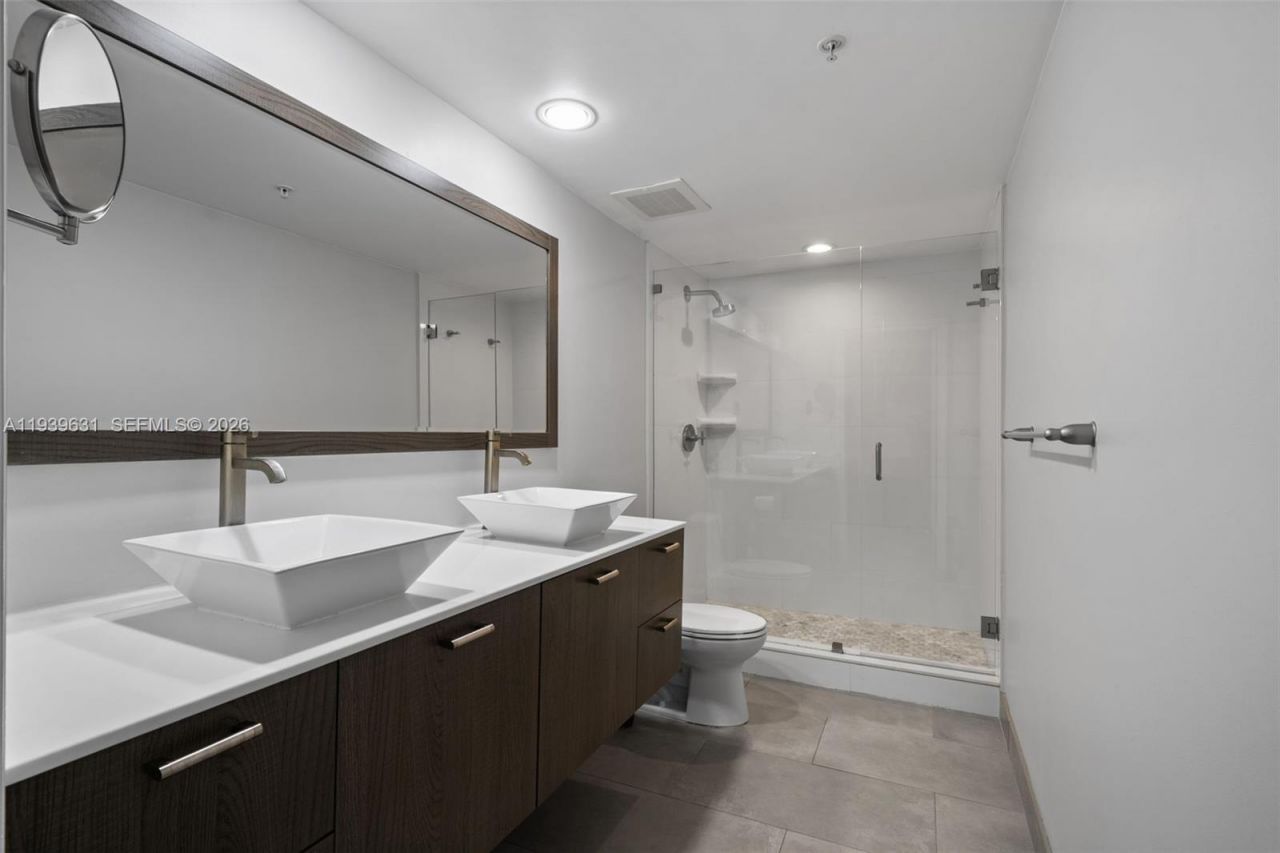 1755 E Hallandale Beach Blvd, Unit 2105E, Hallandale Beach, FL 33009 Photo