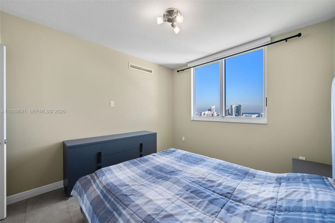 1755 E Hallandale Beach Blvd, Unit 2105E, Hallandale Beach, FL 33009 Photo