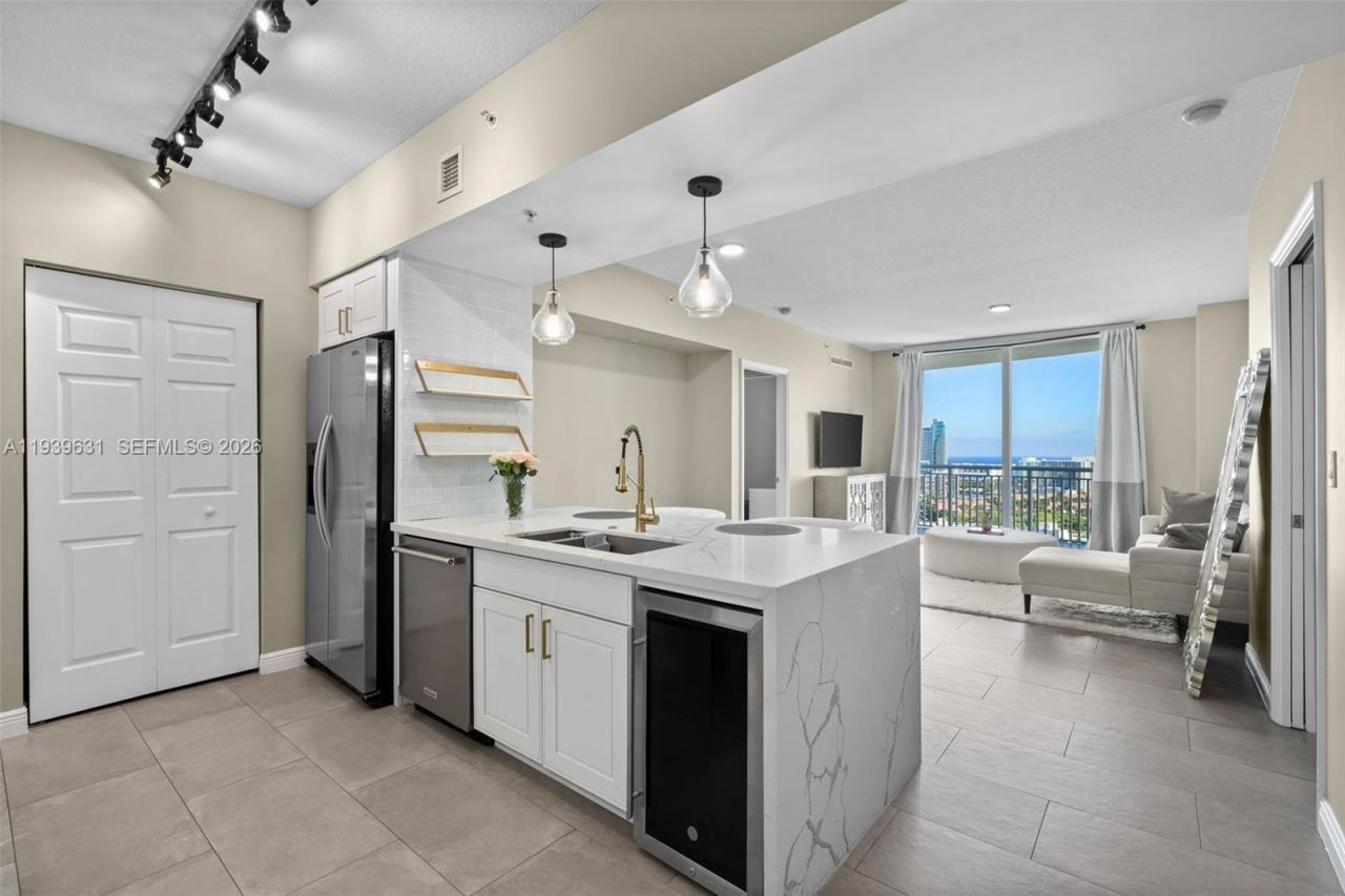 1755 E Hallandale Beach Blvd, Unit 2105E, Hallandale Beach, FL 33009 Photo