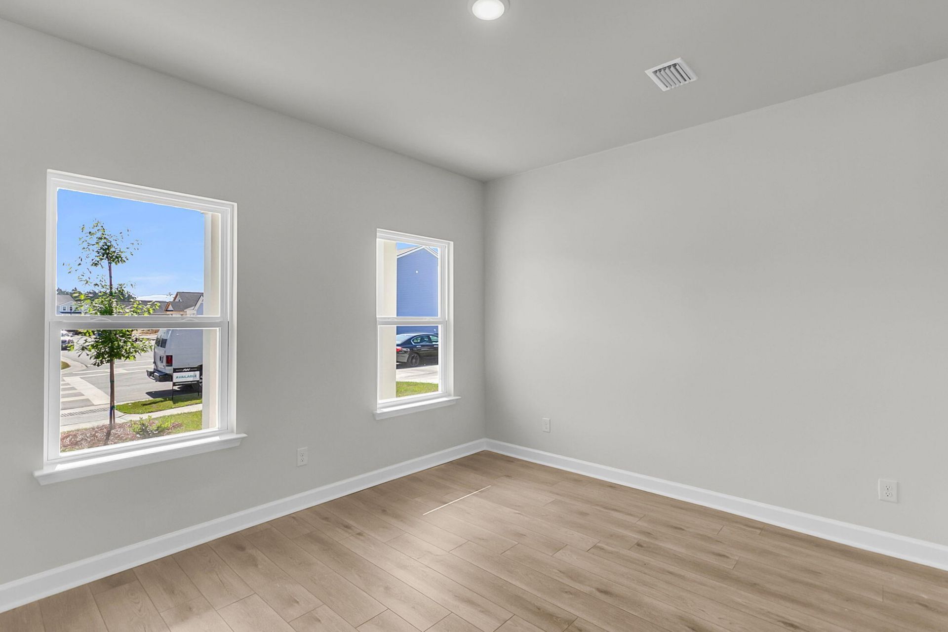 3027 Macaron Court Photo 17