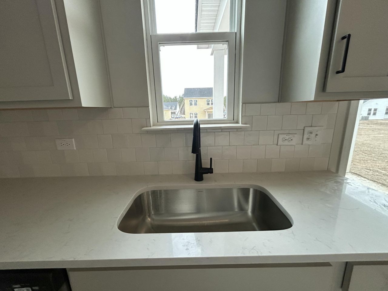 4019 Lemon Grass Lane Photo 13