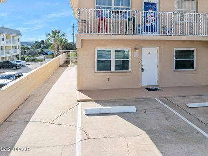 3724 S Atlantic Avenue Daytona Beach, FL 32118