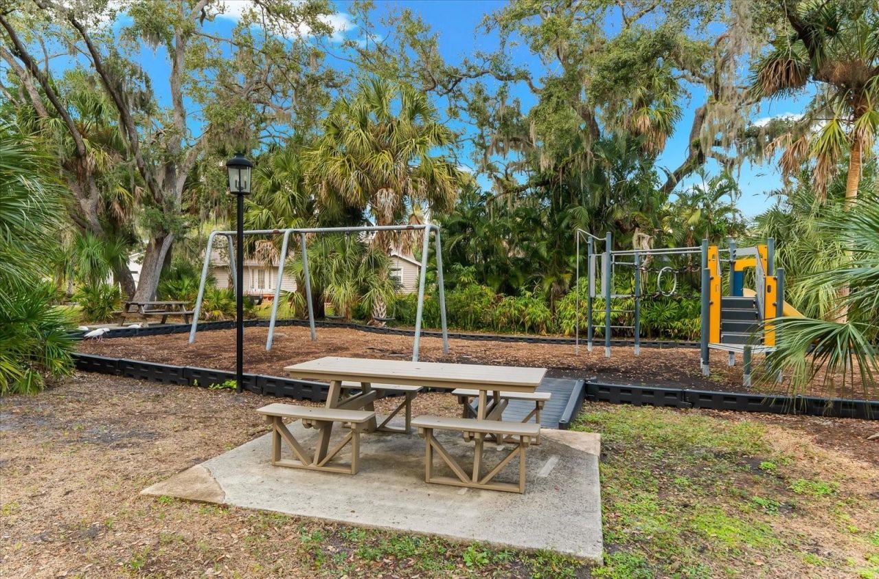 4514 Trails Drive, Sarasota, FL 34232 Photo
