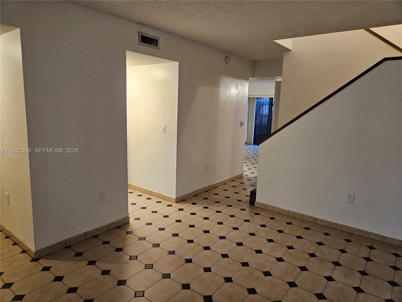 510 NW 109th Ave, Unit 704-7, Miami, FL 33172 Photo