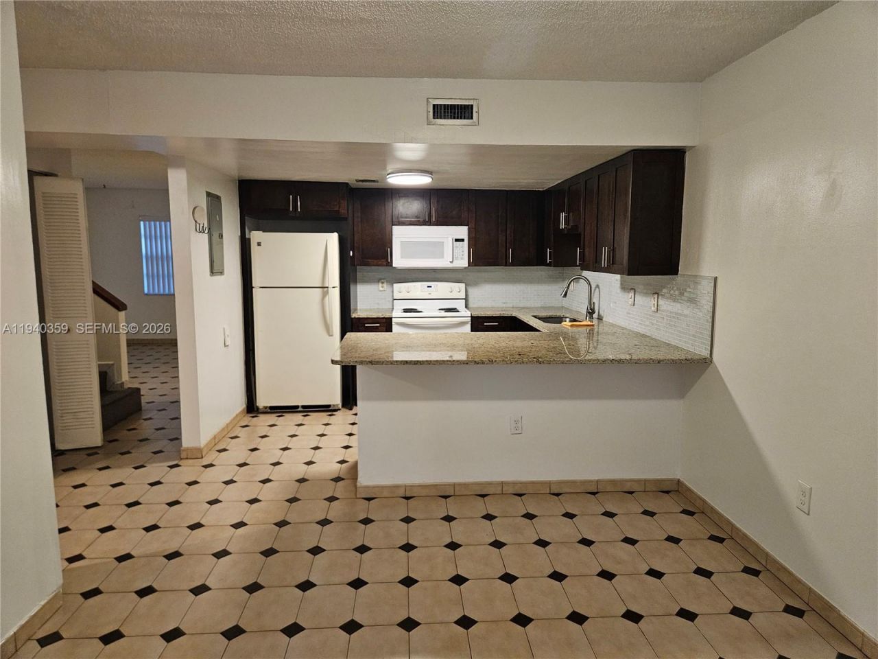 510 NW 109th Ave, Unit 704-7, Miami, FL 33172 Photo