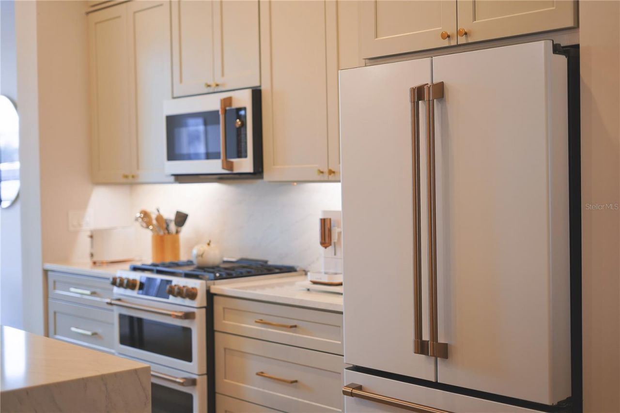 233 8th Street N, Saint Petersburg, FL 33701 Photo