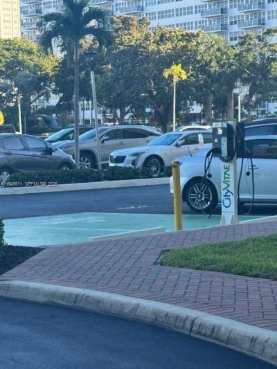 3200 NE 36th St, Unit 321, Fort Lauderdale, FL 33308 Photo