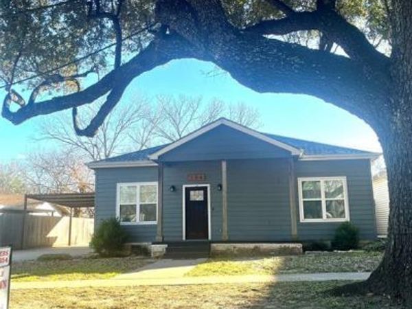 706 E Palestine, Mexia, TX 76667