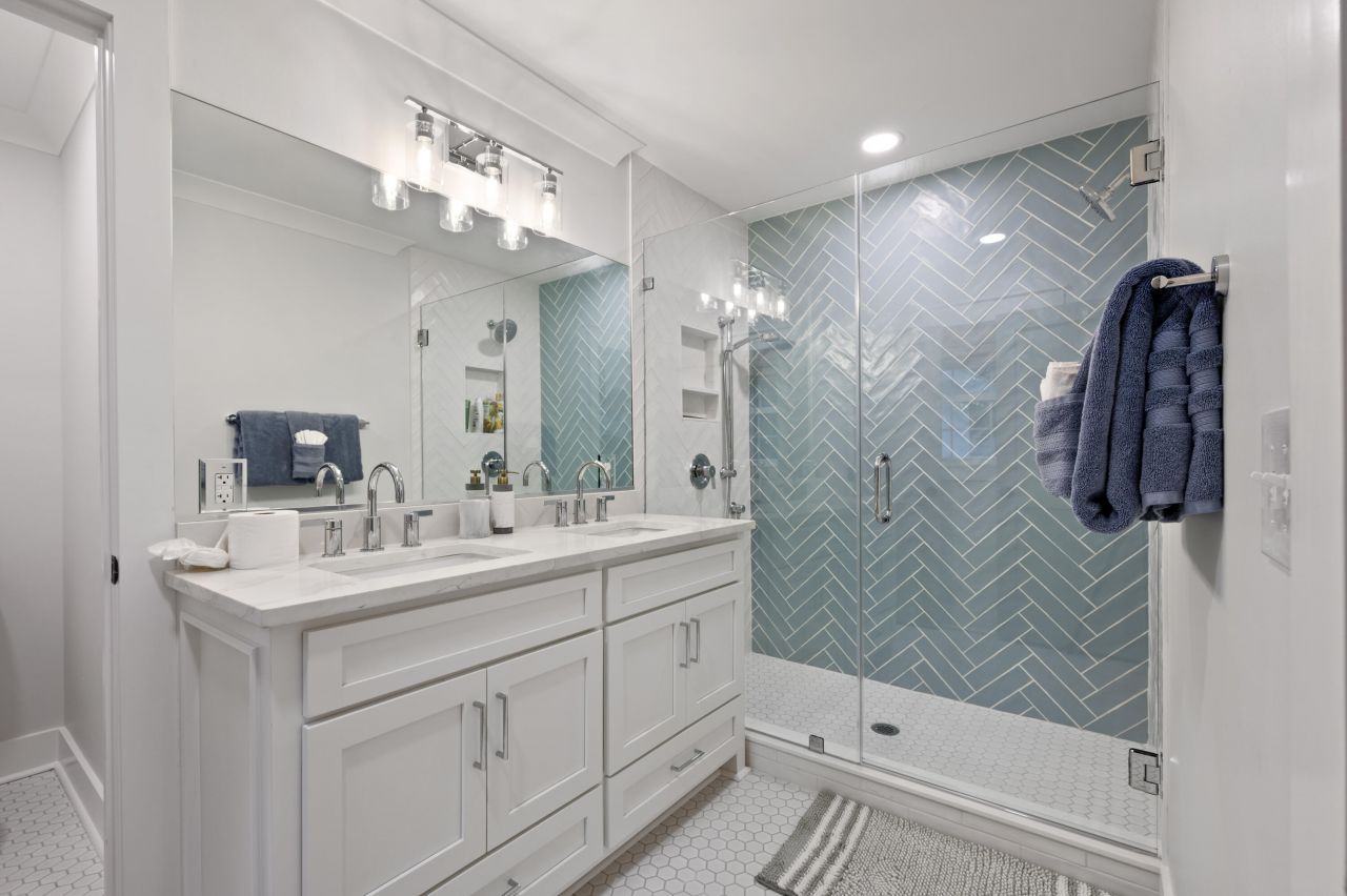 940 Cliffwood Drive Photo 17