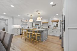 940 Cliffwood Drive photo 4