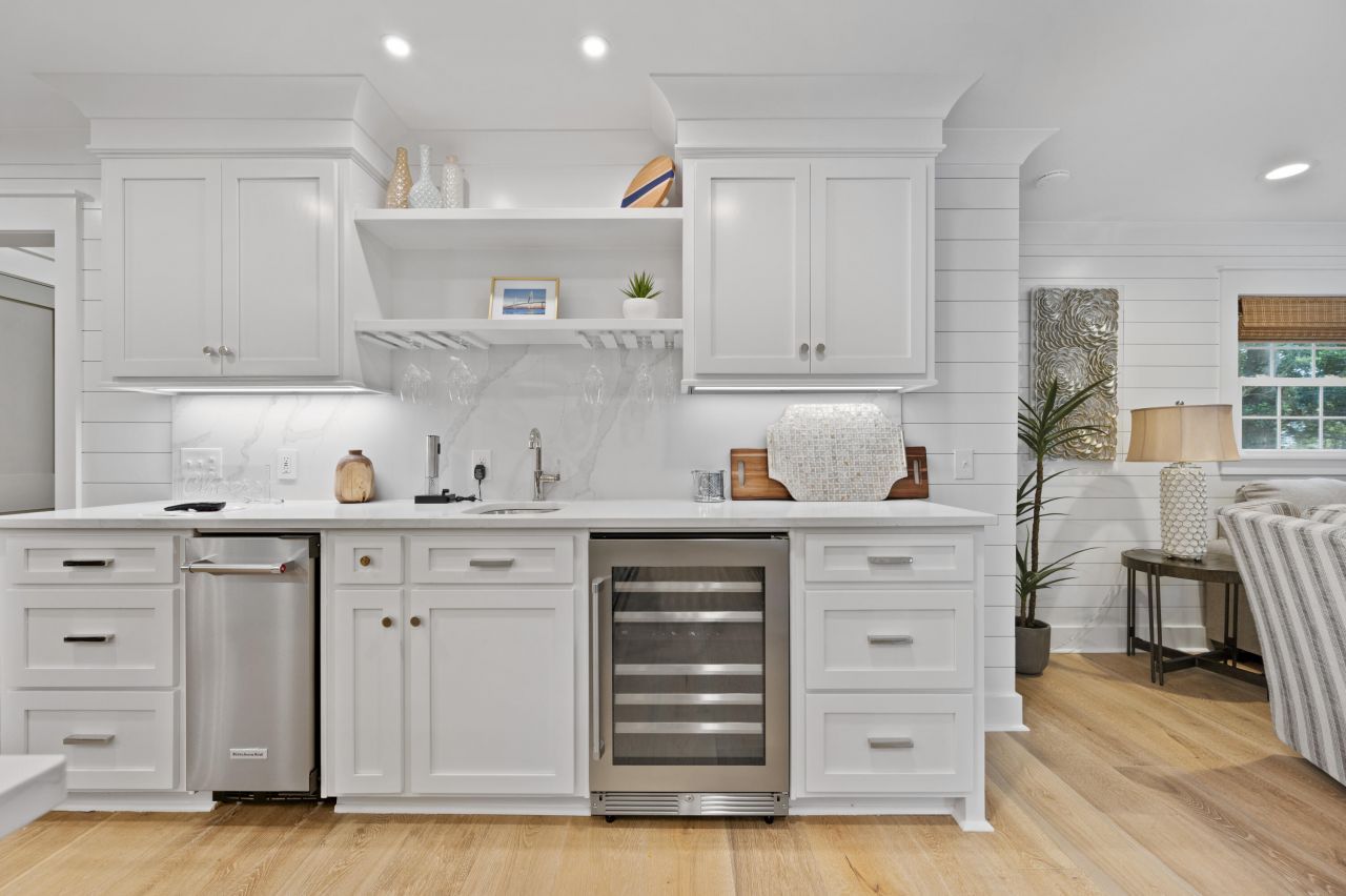 940 Cliffwood Drive Photo 8