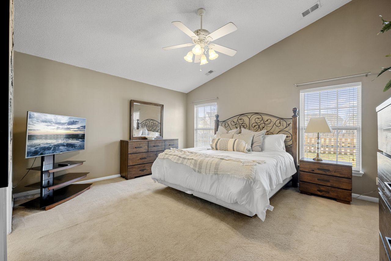 105 Ripley Court Photo 14