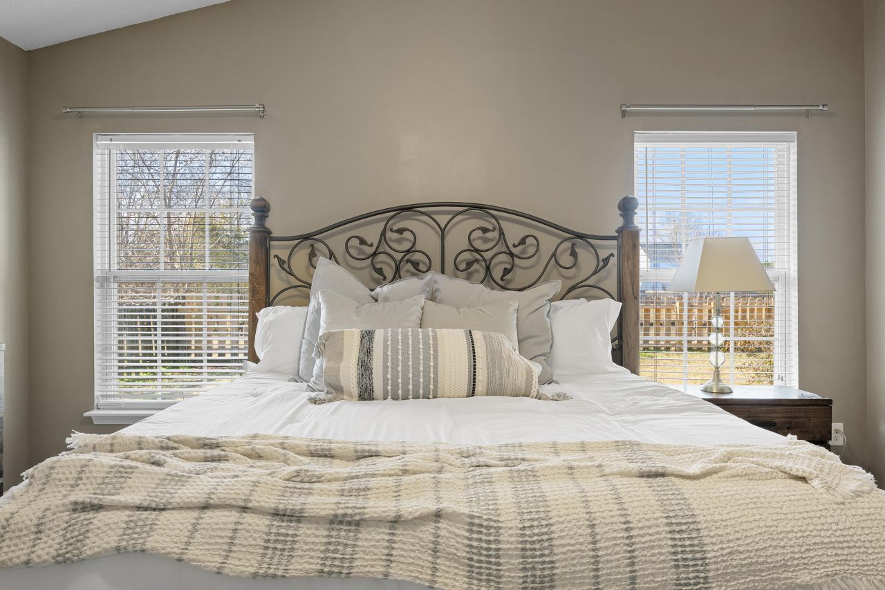 105 Ripley Court Photo 16