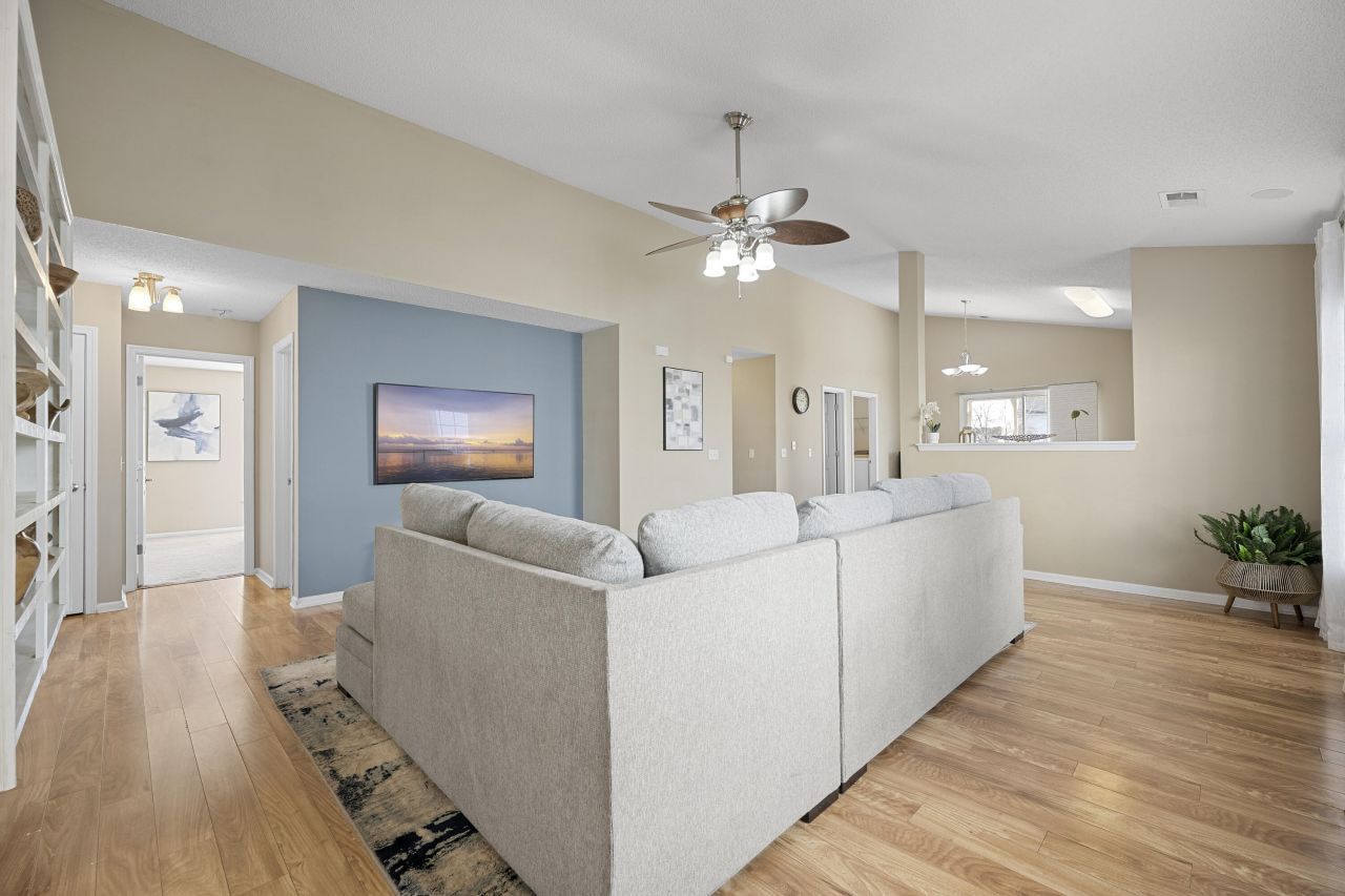 105 Ripley Court Photo 4