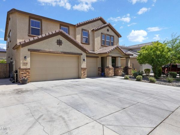 18740 W SAN JUAN Avenue, Litchfield Park, AZ 85340