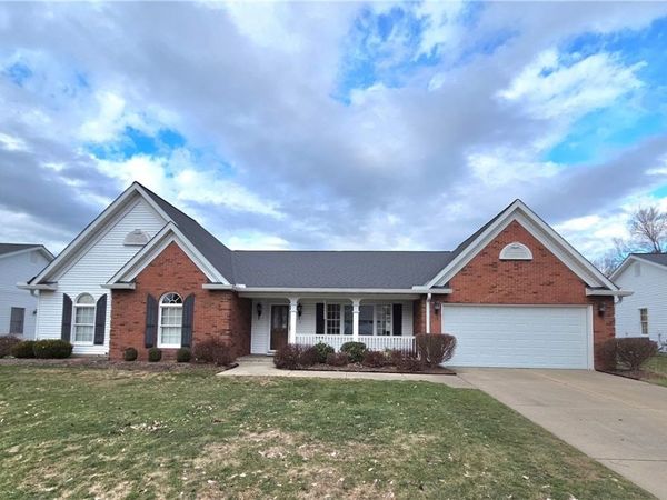 9605 Lismore Lane, Mentor, OH 44060