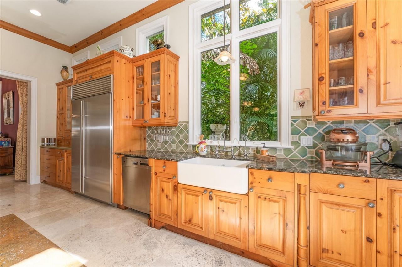 2152 Coffee Pot Boulevard Ne, Saint Petersburg, FL 33704 Photo